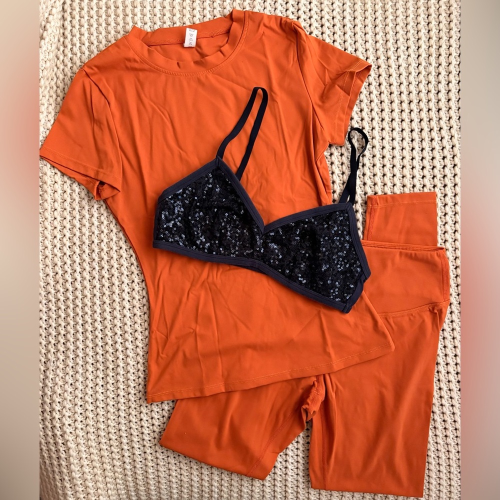 Workout Set & Bralette 🧡💙